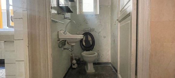 2غرفة شقة في Genoa, Italy رقم 271870 8