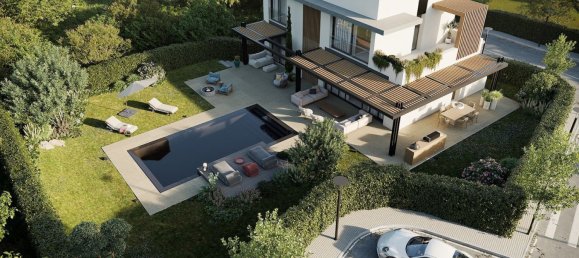 273m² Land in Estepona, Spain No. 101917 4