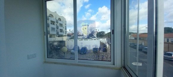 4 chambres Appartement à Almada, Portugal No. 87329 12