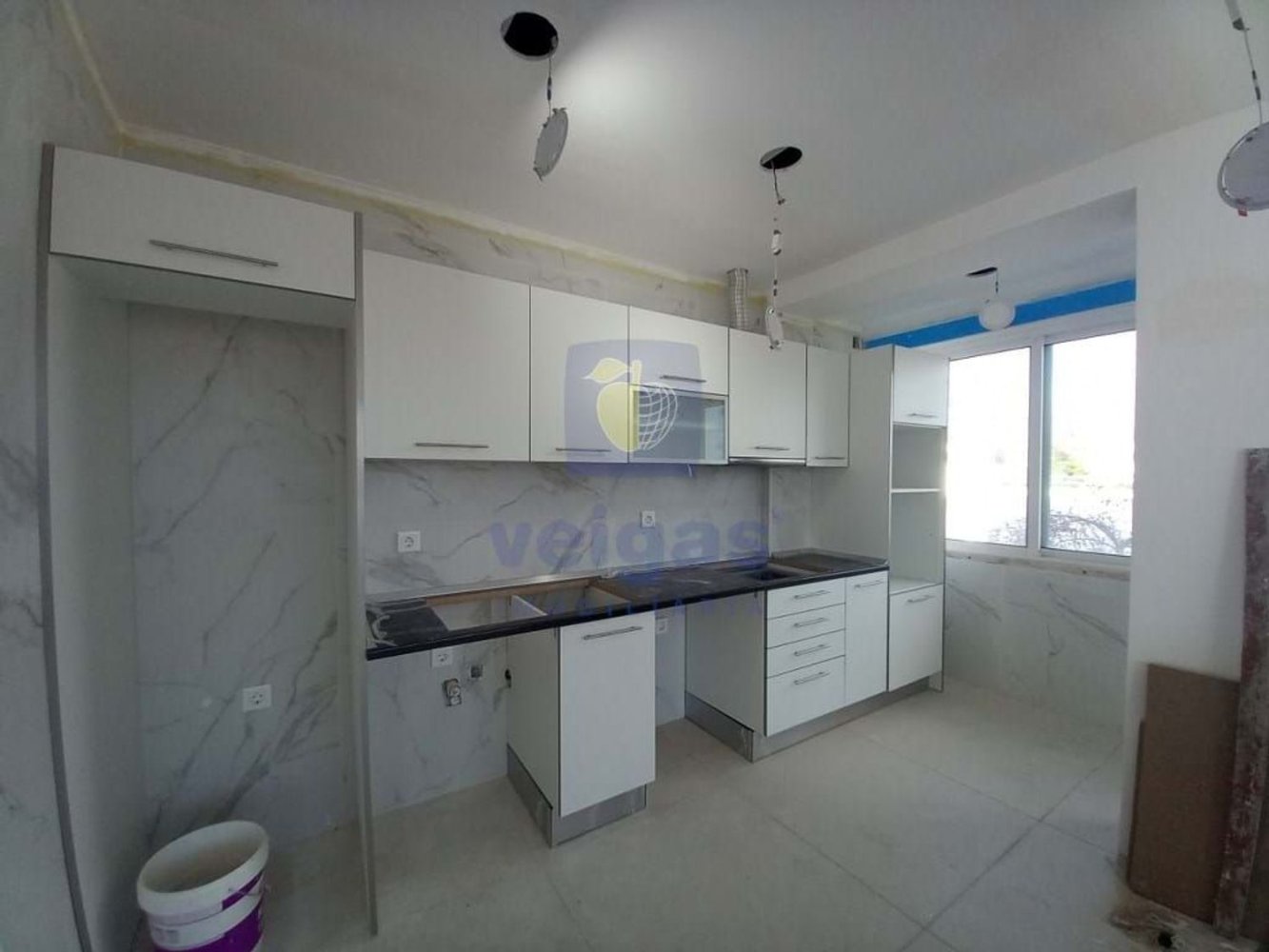 4 chambres Appartement à Almada, Portugal No. 87329