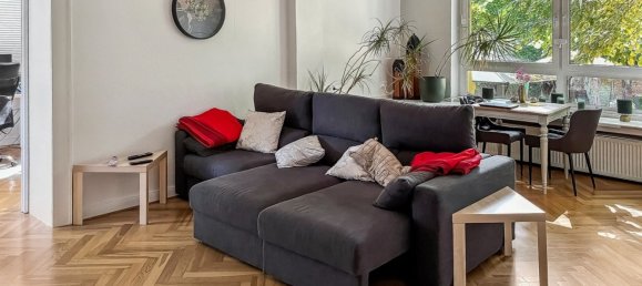 9 rooms Townhouse in Essen, Germany No. 327976 3