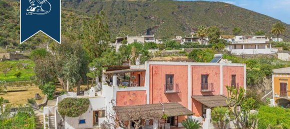 7 chambres Villa à Santa Marina Salina, Italy No. 354895 9