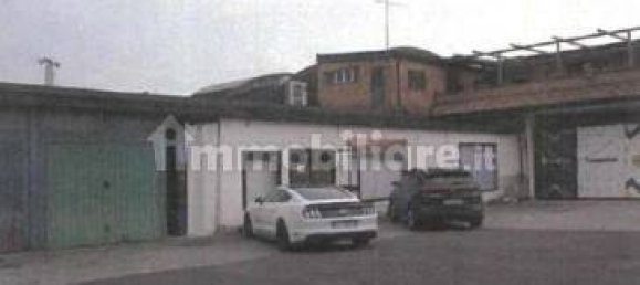 1-salle Propriété commerciale à Limbiate, Italy No. 317984 3