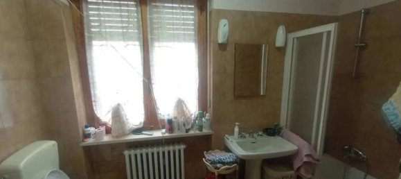 5 rooms Apartment in Cossato, Italy No. 208119 9