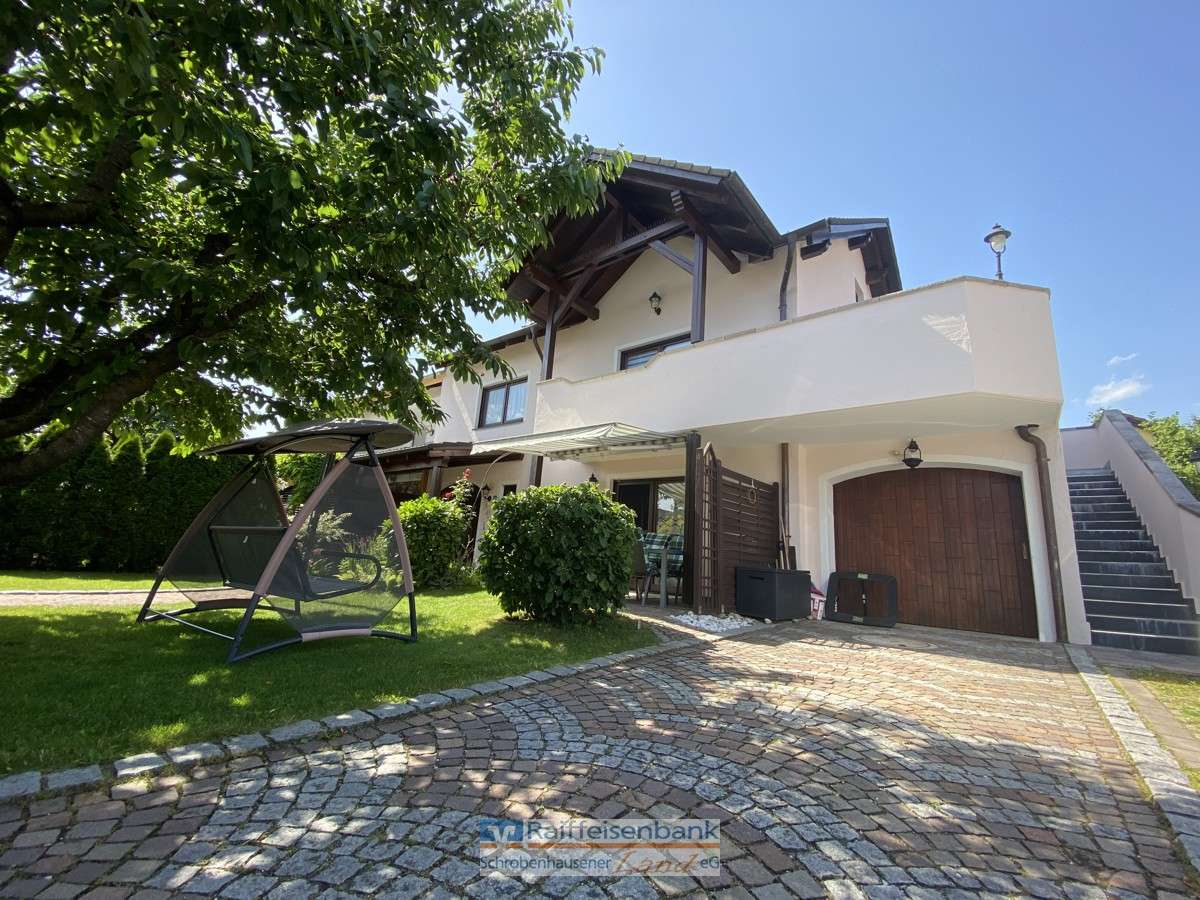 Таунхаус с 4 спальнями в Нойбург-Шробенхаузен, Германия № 209257