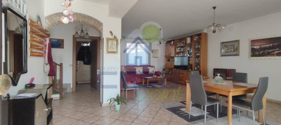 3 bedrooms House in Acquanegra sul Chiese, Italy No. 167546 6