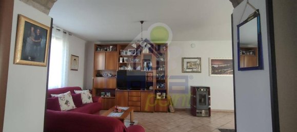 3 bedrooms House in Acquanegra sul Chiese, Italy No. 167546 9