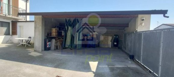 3 bedrooms House in Acquanegra sul Chiese, Italy No. 167546 3