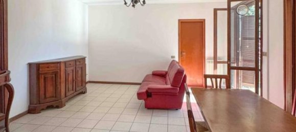 3-Zimmer Wohnung in Castano Primo, Italy, Nr. 64585 3