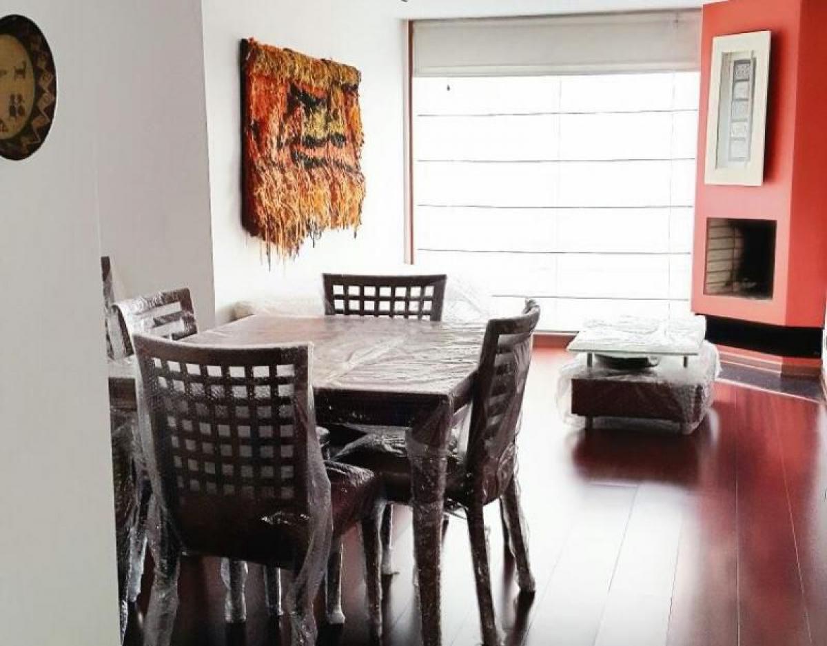 Casa de 3 dormitorios en Bogotá, Colombia No. 10227