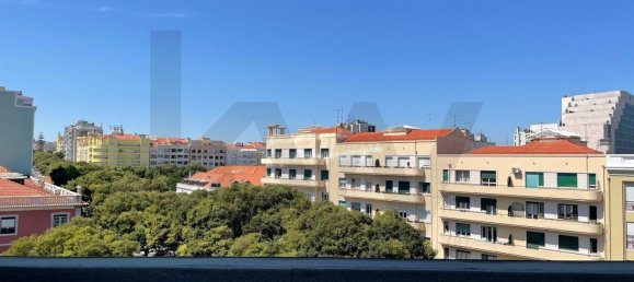 3 bedrooms Apartment in Lisbon, Portugal No. 110329 30