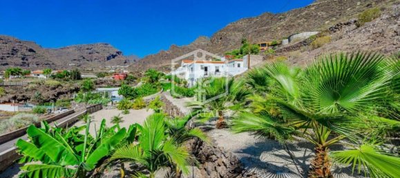 5 bedrooms Villa in Santiago del Teide, Spain No. 16403 4