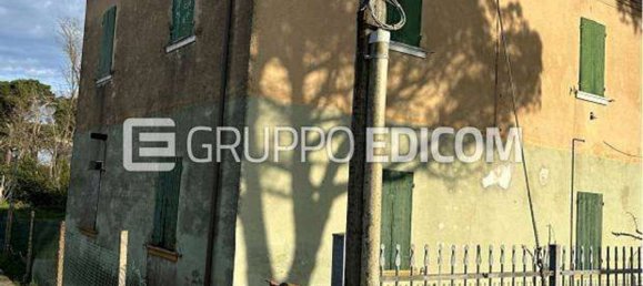 Квартира с 6 комнатами в Мезола, Италия № 276700 3