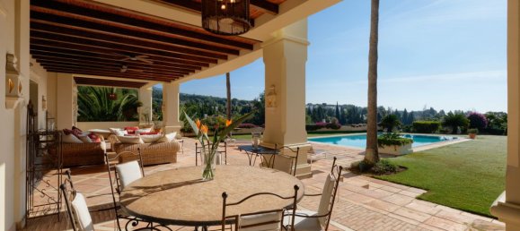 5 bedrooms Villa in Marbella Golden Mile, Spain No. 2969 13