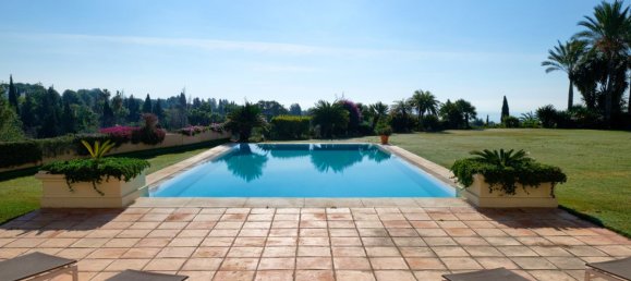 5 bedrooms Villa in Marbella Golden Mile, Spain No. 2969 9