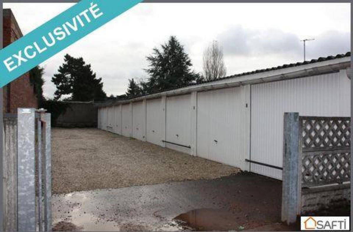 Laden in Leforest, France, Nr. 20652