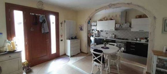 9 rooms Apartment in Montegaldella, Italy No. 281230 7