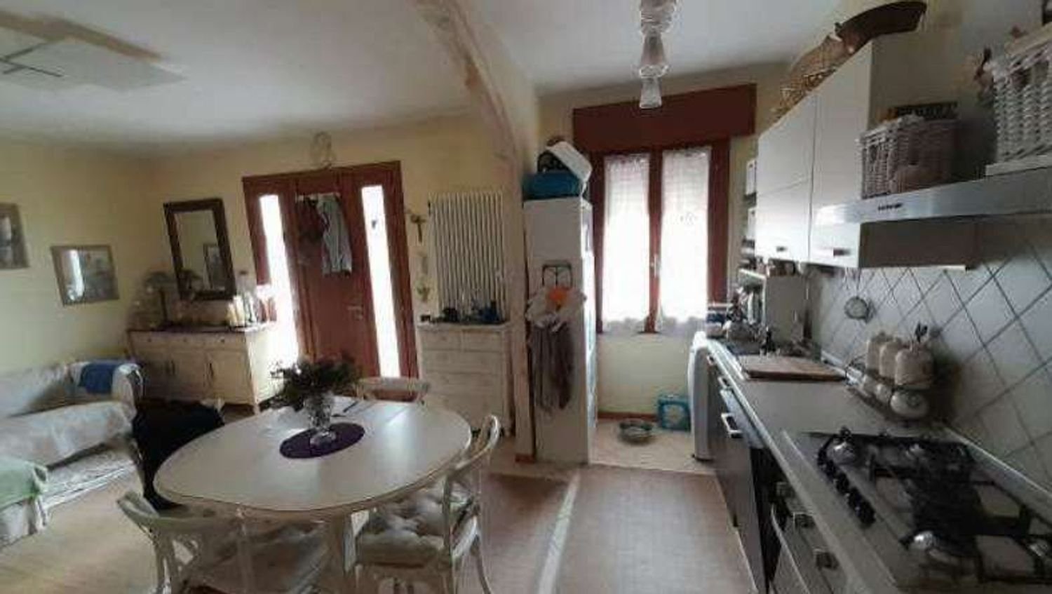 9 rooms Apartment in Montegaldella, Italy No. 281230