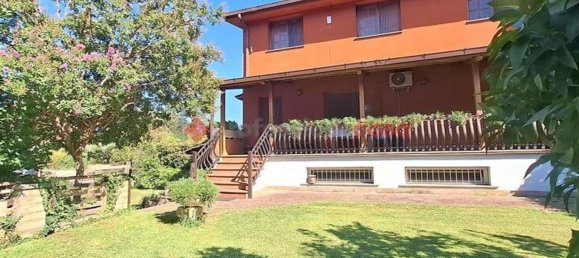 Villa de 4 dormitorios en Aprilia, Italy No. 315969 2