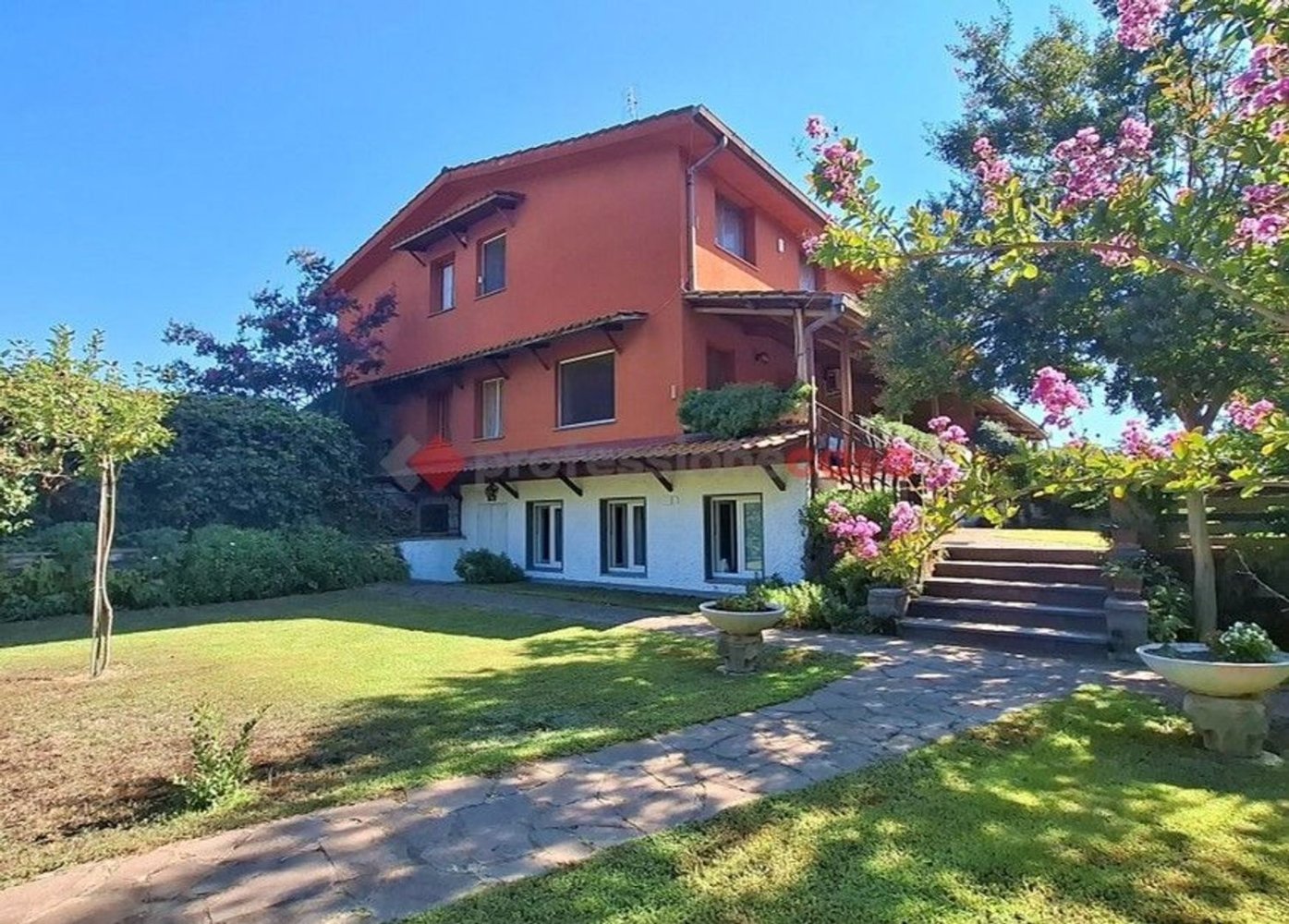 Villa de 4 dormitorios en Aprilia, Italy No. 315969