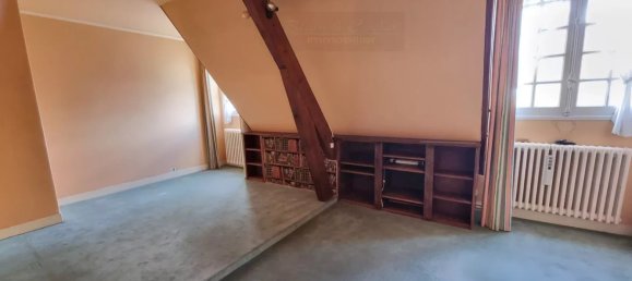 5 bedrooms Villa in Amilly, France No. 90796 11