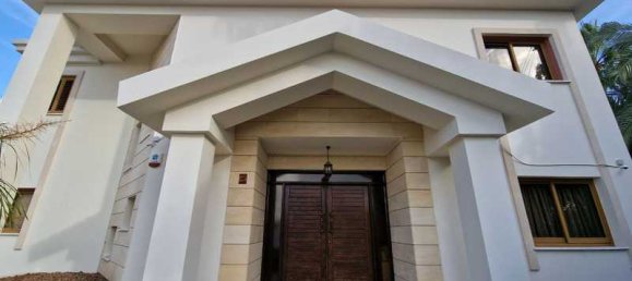 Villa de 5 dormitorios en Pyla, Cyprus No. 19516 2