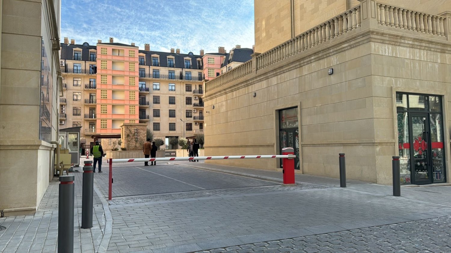 Apartamento de 3 dormitorios en Khatay, Azerbaijan No. 1921