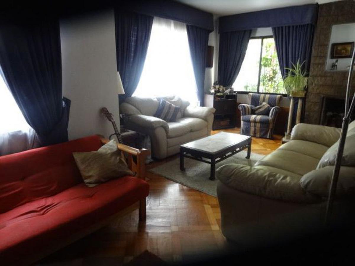 3 bedrooms House in Santiago, Chile No. 4254