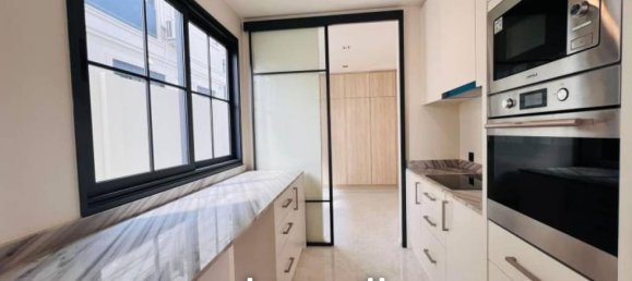 4 bedrooms Villa in Pattaya, Thailand No. 23558 7