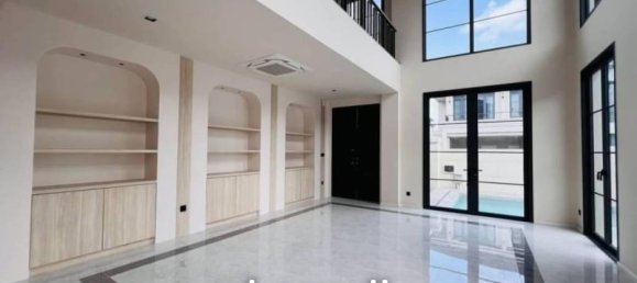 4 bedrooms Villa in Pattaya, Thailand No. 23558 4