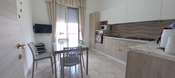 3 rooms Apartment in Casoria, Italy No. 285230 7