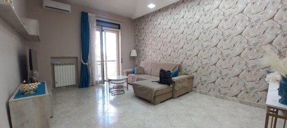 3 rooms Apartment in Casoria, Italy No. 285230 3