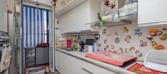 3 rooms Apartment in Cologno Monzese, Italy No. 290596 5