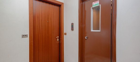 3 rooms Apartment in Cologno Monzese, Italy No. 290596 28