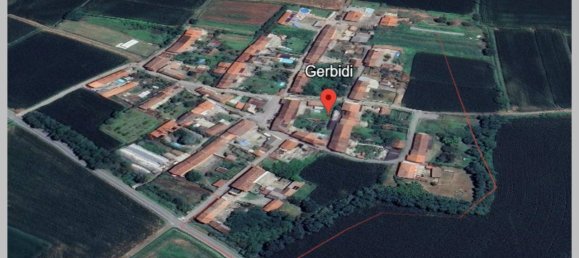 6 bedrooms Apartment in Livorno Ferraris, Italy No. 317641 5