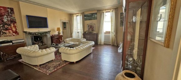 4 bedrooms Villa in Orvieto, Italy No. 54318 7