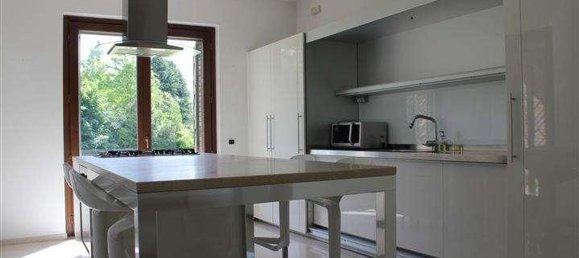 8-salle Villa à Bernareggio, Italy No. 62306 13