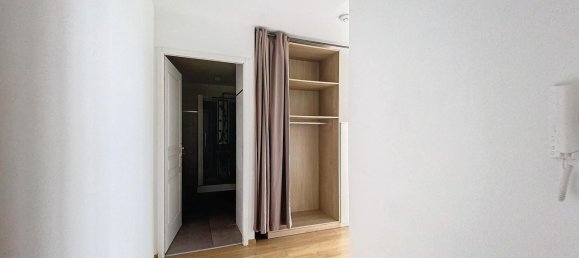 Studio in Troyes, France No. 232512 7