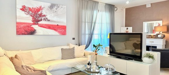 6 rooms Apartment in San Vincenzo, Italy No. 151563 3