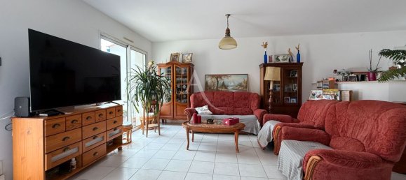 3 bedrooms House in La Ferriere, France No. 340476 3