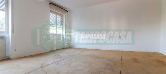 Dúplex de 3 dormitorios en Gerenzano, Italy No. 359549 17