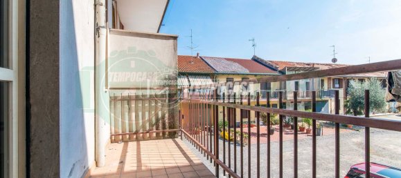 Dúplex de 3 dormitorios en Gerenzano, Italy No. 359549 12