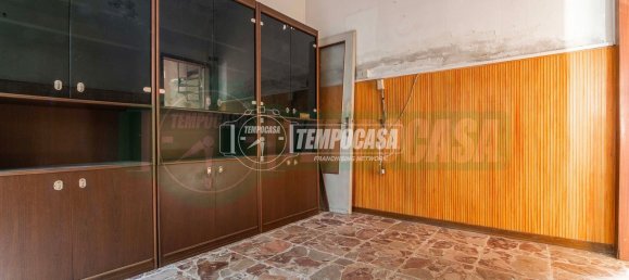 Dúplex de 3 dormitorios en Gerenzano, Italy No. 359549 4