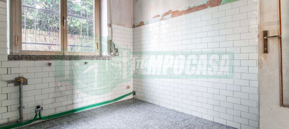 Dúplex de 3 dormitorios en Gerenzano, Italy No. 359549 6