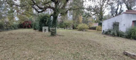 543m² Land in Aix-en-Provence, France No. 107712 2