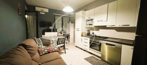 4 rooms Apartment in Trani, Italy No. 228621 11