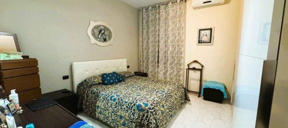 4 rooms Apartment in Trani, Italy No. 228621 15