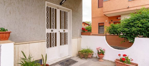 4 rooms Apartment in San Giovanni la Punta, Italy No. 66028 6