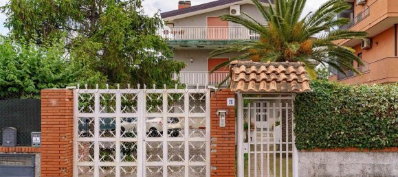 4 rooms Apartment in San Giovanni la Punta, Italy No. 66028 4