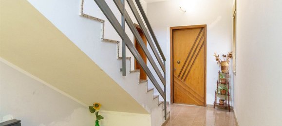 4 rooms Apartment in San Giovanni la Punta, Italy No. 66028 9